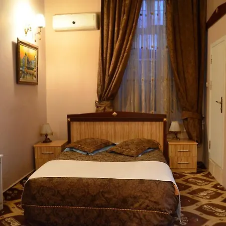 Hotel Antik 5*